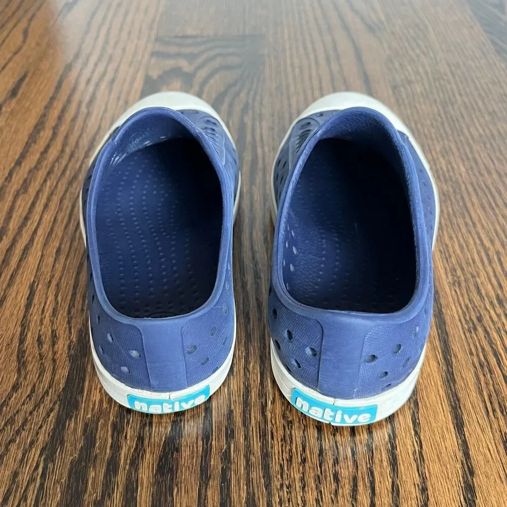Native Jefferson Slip-on Sneakers (C11)